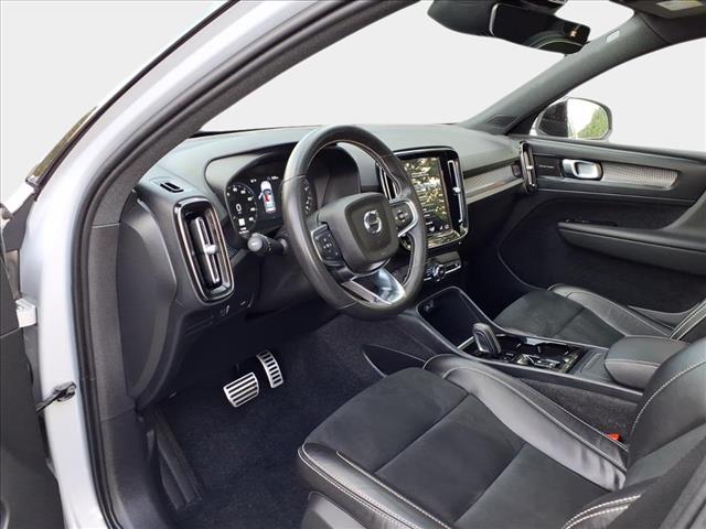 2021 Volvo XC40 R-Design