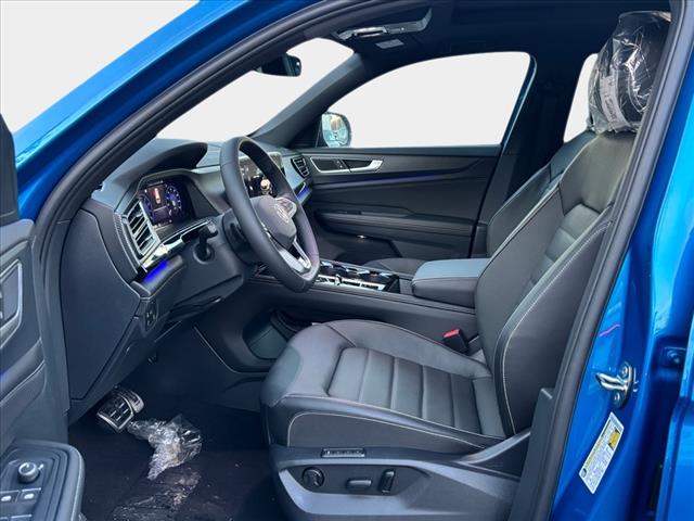 2025 Volkswagen Atlas Cross Sport 2.0T SEL R-Line