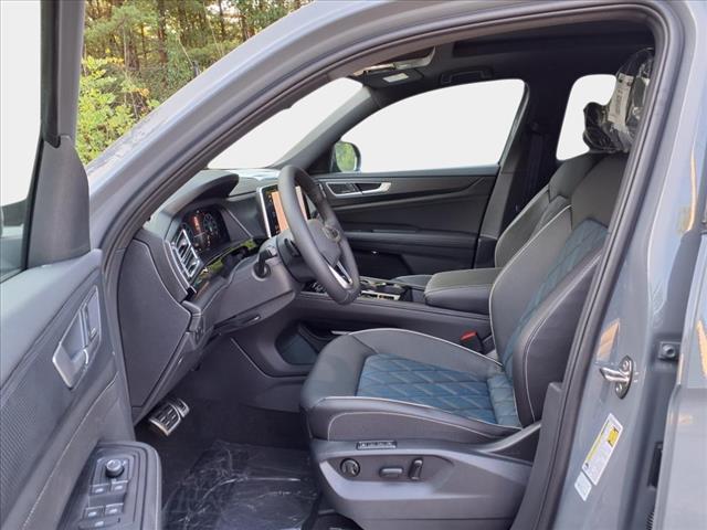 2025 Volkswagen Atlas Cross Sport 2.0T SEL Premium R-Line