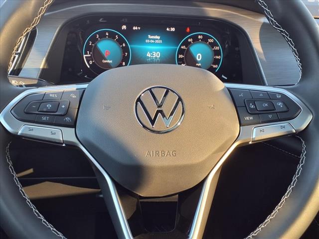 2025 Volkswagen Atlas Cross Sport 2.0T SE w/Technology