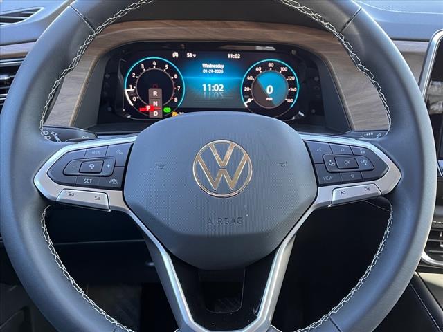 2025 Volkswagen Atlas 2.0T SE