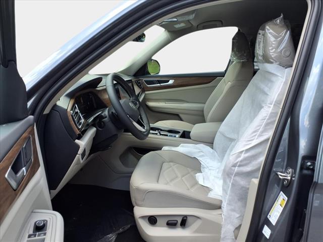 2025 Volkswagen Atlas 2.0T SE