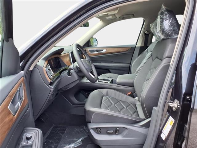 2025 Volkswagen Atlas 2.0T SE