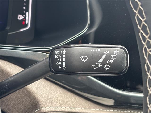 2022 Volkswagen Taos SEL 4Motion