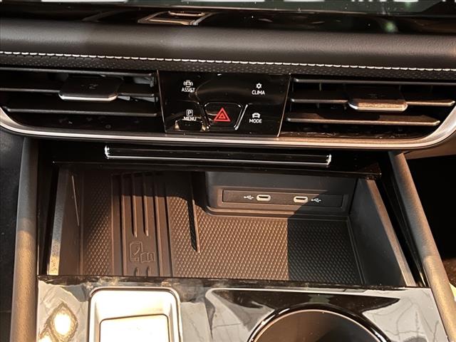 2025 Volkswagen Atlas Cross Sport 2.0T SEL R-Line