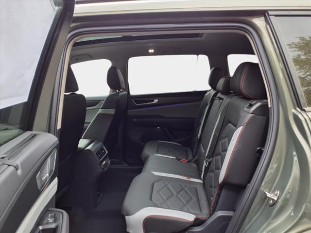 2025 Volkswagen Atlas Peak Edition 4Motion