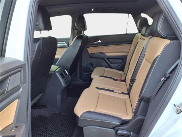 2022 Volkswagen Atlas Cross Sport 2.0T SE w/Technology