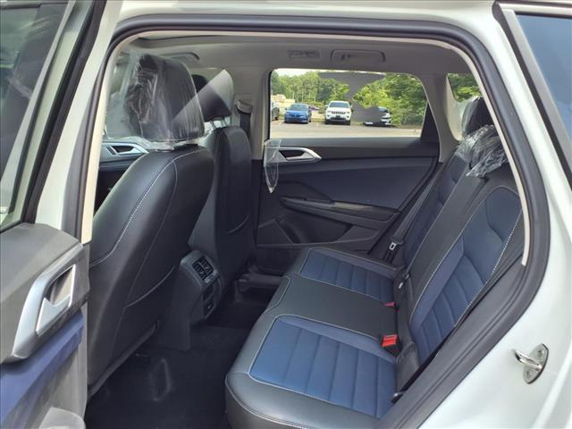 2025 Volkswagen Taos 1.5T SEL