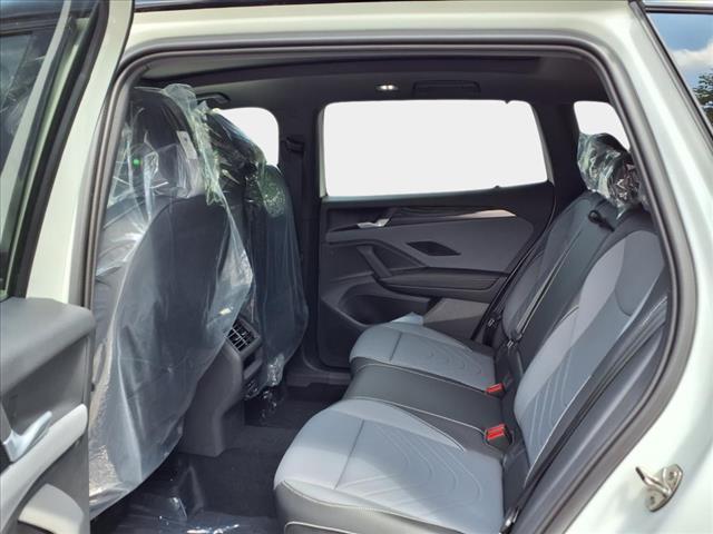 2025 Volkswagen Tiguan 2.0T SE R-Line Black