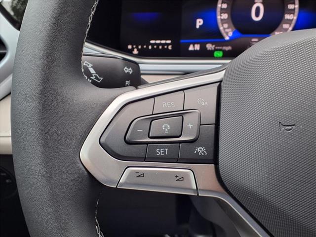 2025 Volkswagen Taos SE 4Motion