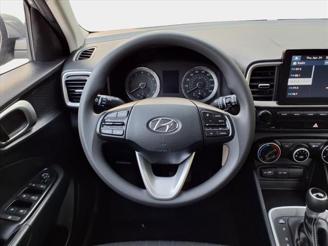 2022 Hyundai VENUE SE