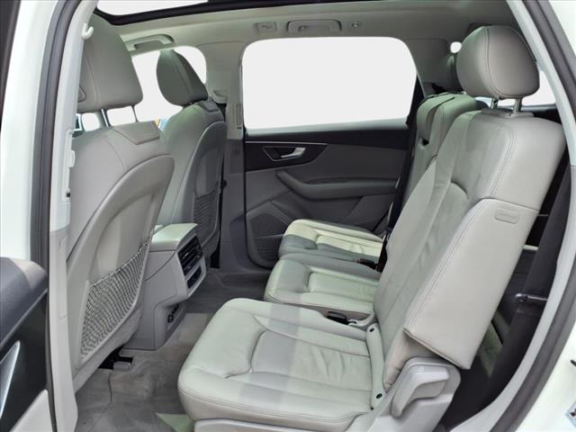 2022 Audi Q7 quattro Premium Plus 45 TFSI