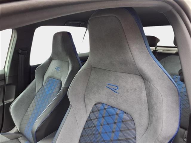 2025 Volkswagen Golf R 2.0T