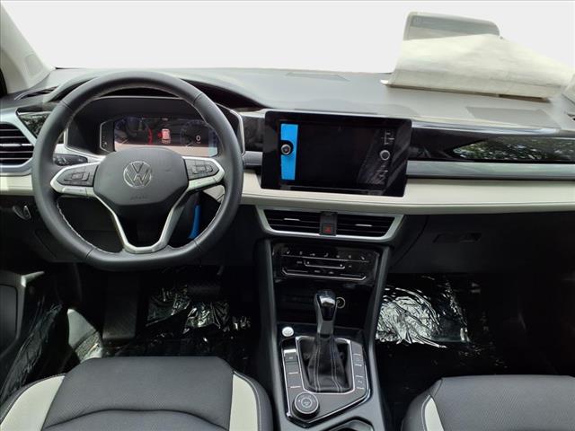 2025 Volkswagen Taos 1.5T SEL