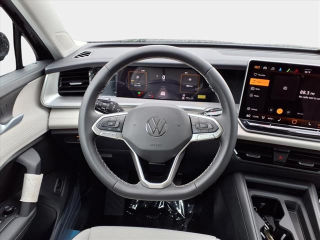 2025 Volkswagen Tiguan 2.0T SE