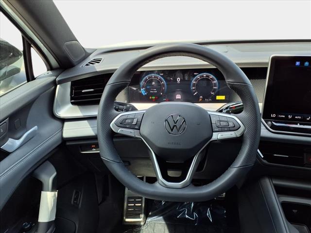 2025 Volkswagen Tiguan 2.0T SE R-Line Black