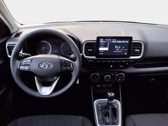 2022 Hyundai VENUE SE