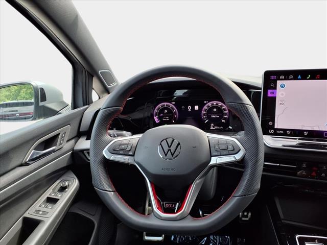 2025 Volkswagen Golf GTI Autobahn