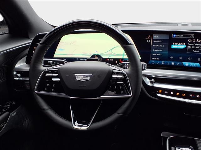 2024 Cadillac LYRIQ Luxury 2