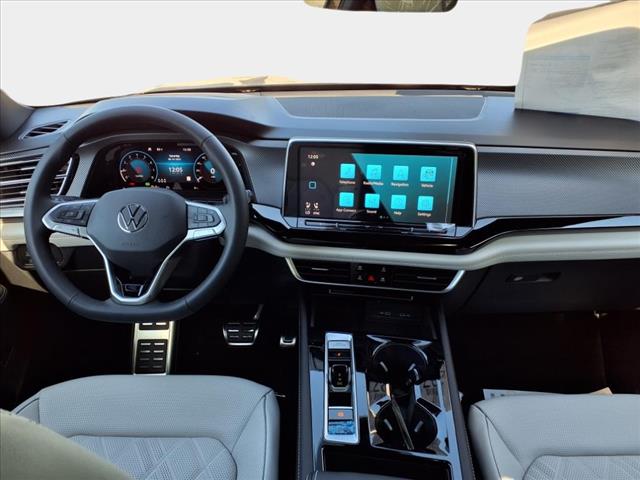 2025 Volkswagen Atlas Cross Sport 2.0T SEL Premium R-Line