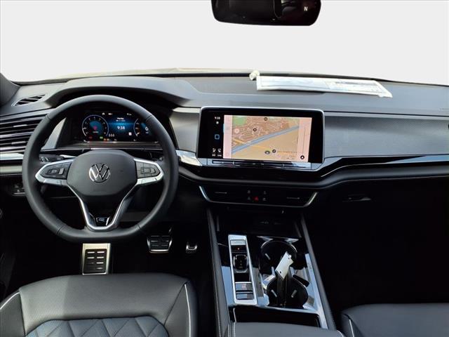 2025 Volkswagen Atlas Cross Sport 2.0T SEL Premium R-Line
