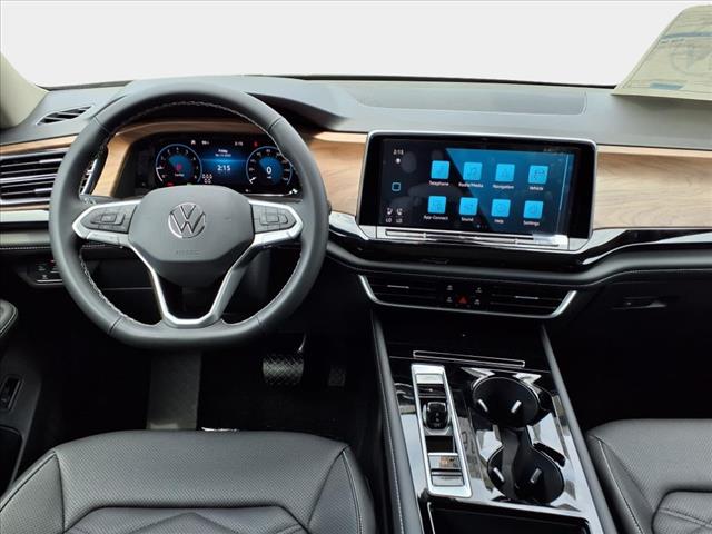 2025 Volkswagen Atlas 2.0T SE w/Technology