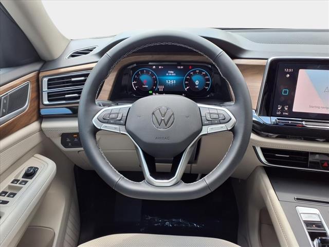 2025 Volkswagen Atlas 2.0T SE