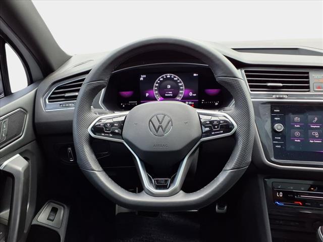 2022 Volkswagen Tiguan SE R-Line Black