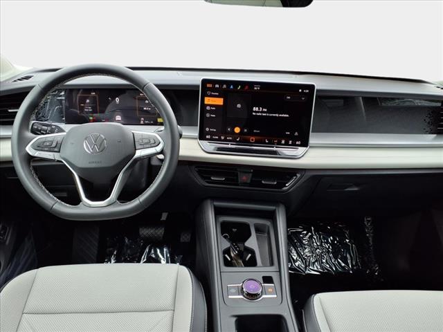 2025 Volkswagen Tiguan 2.0T SE