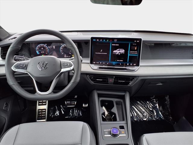 2025 Volkswagen Tiguan 2.0T SE R-Line Black