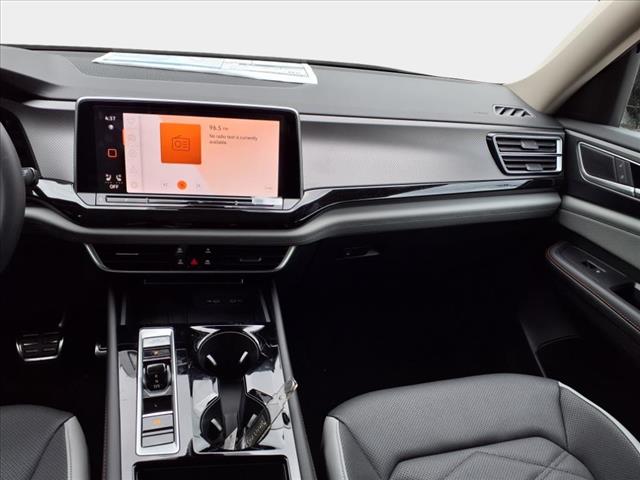 2025 Volkswagen Atlas 2.0T Peak Edition SE
