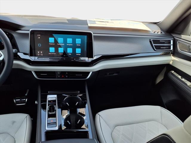 2025 Volkswagen Atlas Cross Sport 2.0T SEL Premium R-Line