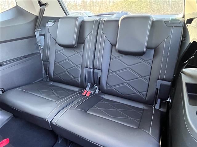 2025 Volkswagen Atlas 2.0T SE