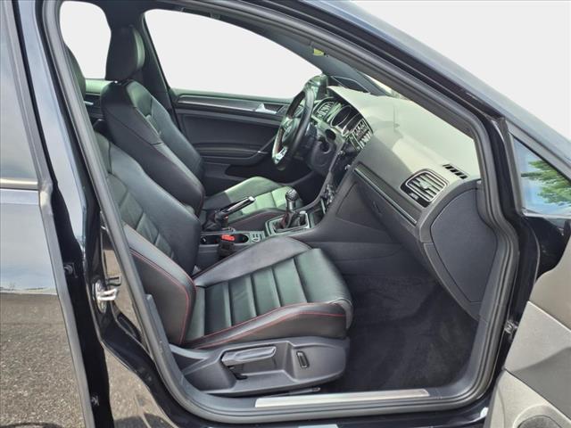 2019 Volkswagen Golf GTI SE