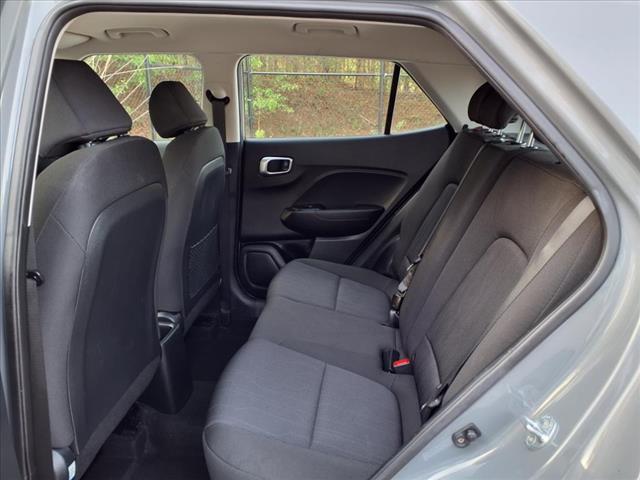 2022 Hyundai VENUE SE