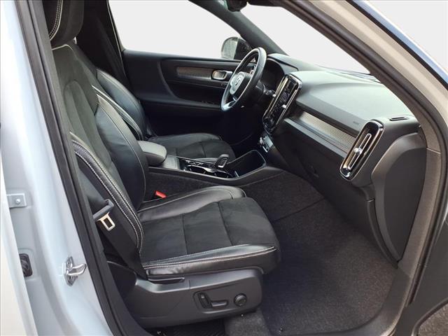 2021 Volvo XC40 R-Design