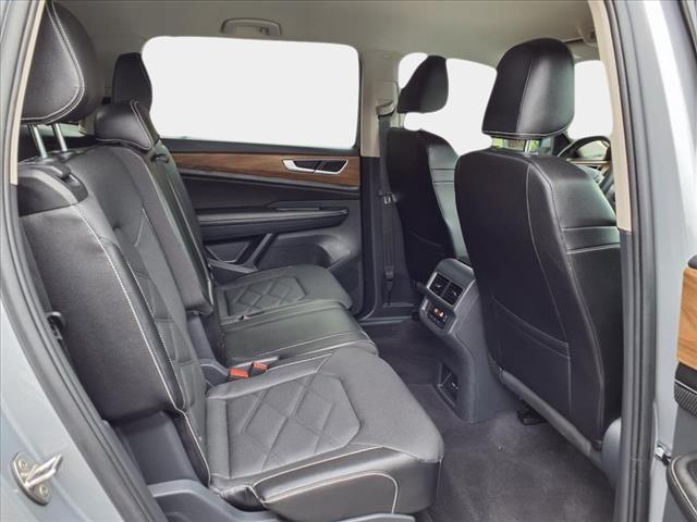 2024 Volkswagen Atlas SE