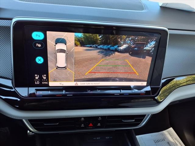 2025 Volkswagen Atlas Cross Sport 2.0T SEL Premium R-Line