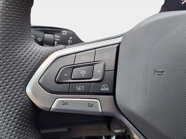 2025 Volkswagen Tiguan 2.0T SE R-Line Black