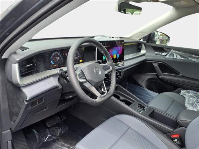 2025 Volkswagen Tiguan 2.0T SE