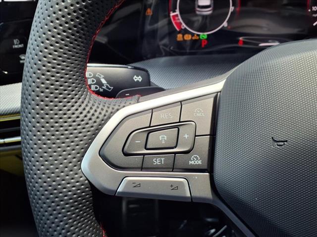 2025 Volkswagen Golf GTI 2.0T SE