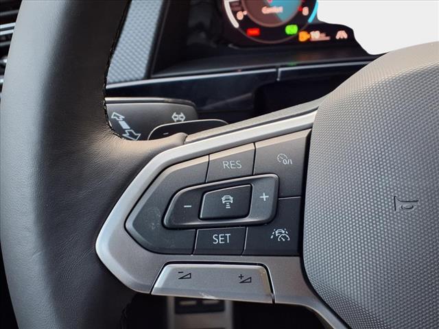 2025 Volkswagen Atlas Cross Sport 2.0T SEL Premium R-Line