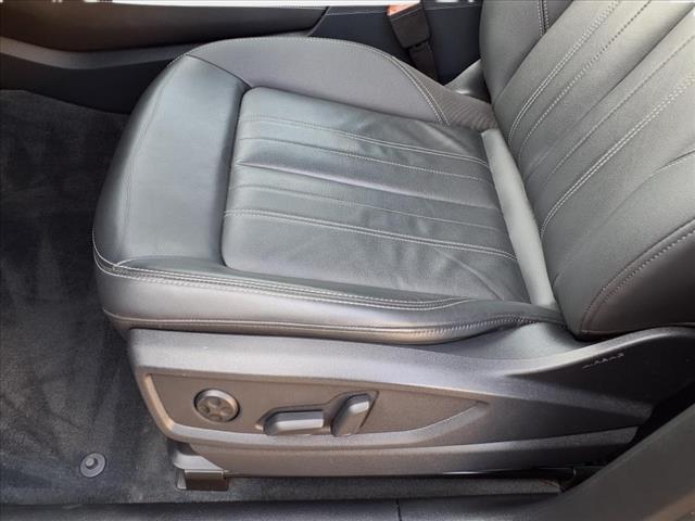2022 Audi Q5 quattro Premium Plus 40 TFSI