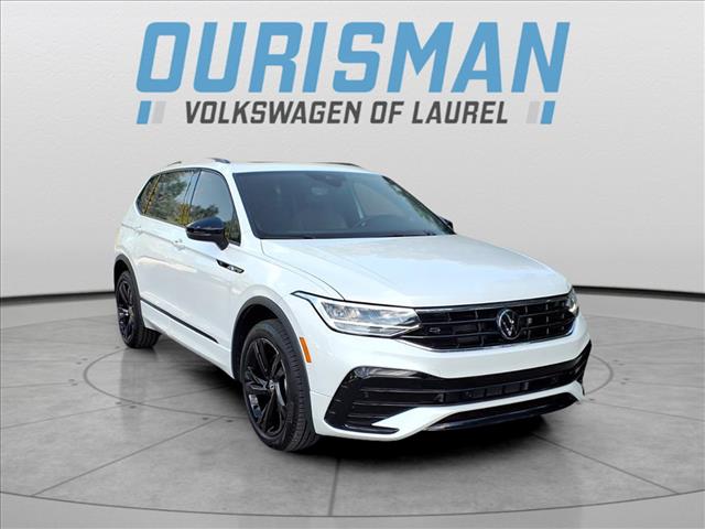 2024 Volkswagen Tiguan SE R-Line Black
