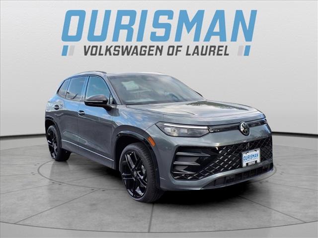 2025 Volkswagen Tiguan 2.0T SE R-Line Black