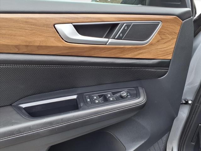 2024 Volkswagen Atlas SE