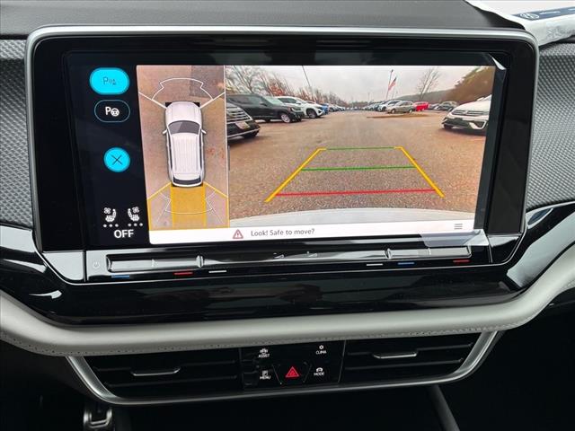 2025 Volkswagen Atlas Cross Sport 2.0T SEL Premium R-Line
