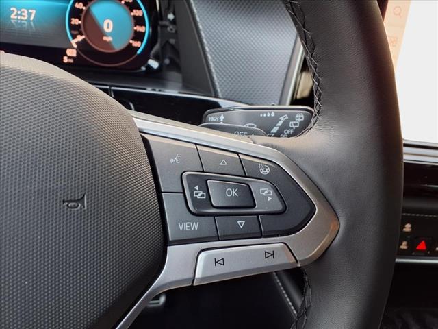 2025 Volkswagen Atlas Cross Sport 2.0T SEL Premium R-Line
