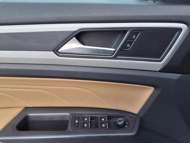 2022 Volkswagen Atlas Cross Sport 2.0T SE w/Technology