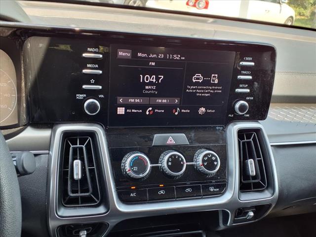 2022 Kia Sorento LX